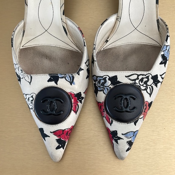 Chanel Mule Slides - Picture 2 of 6